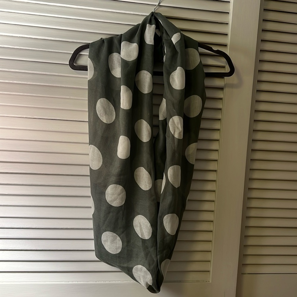 Polka dot infinity scarf